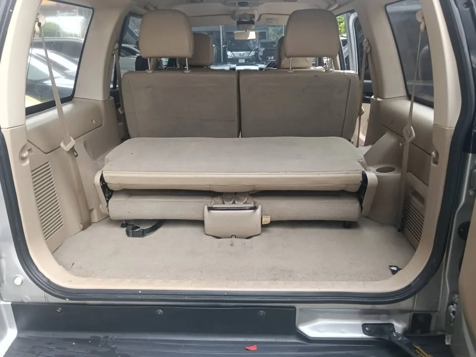 2010 Ford Everest I 2