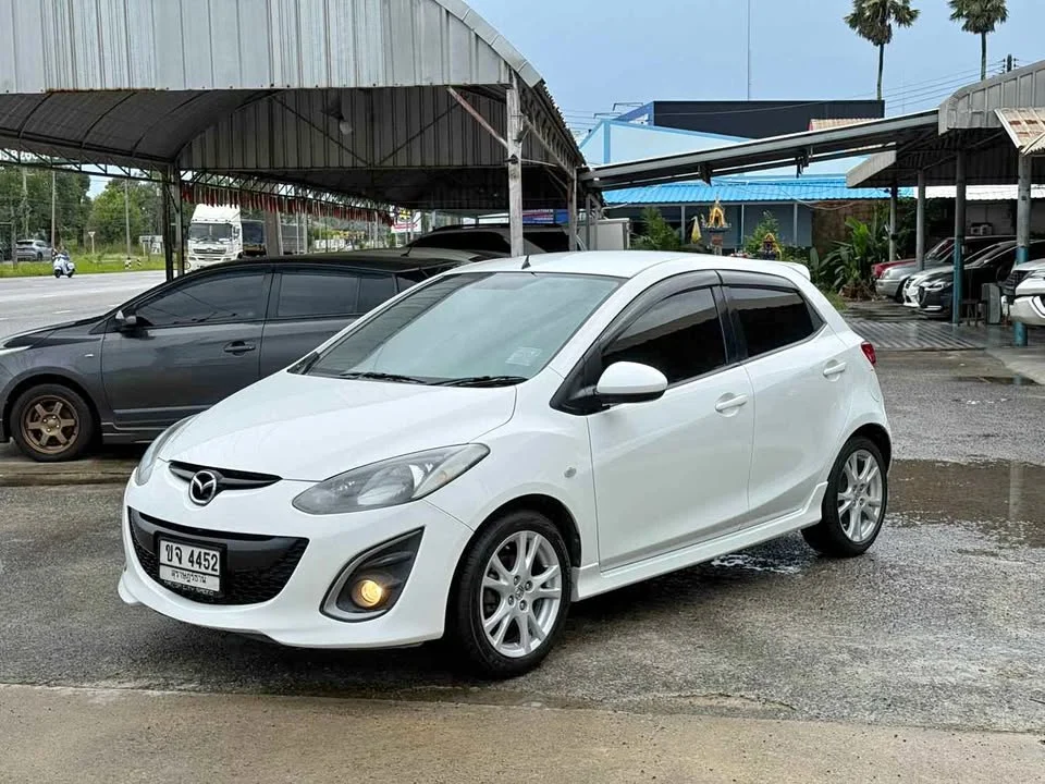 2013 Mazda 2 II 2