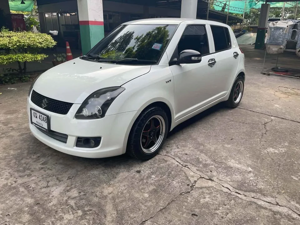 2011 Suzuki Swift I 3