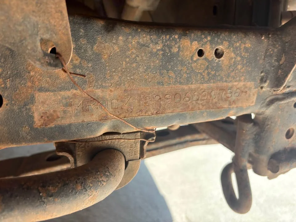 2004 Toyota Hilux VII 2