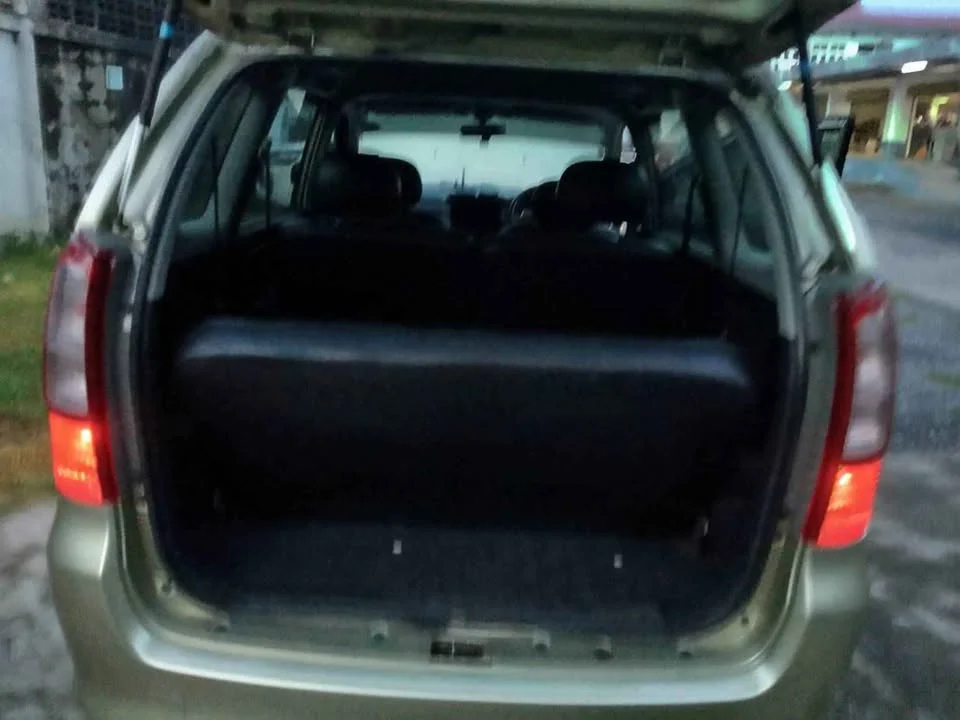 2004 Toyota Avanza I 2