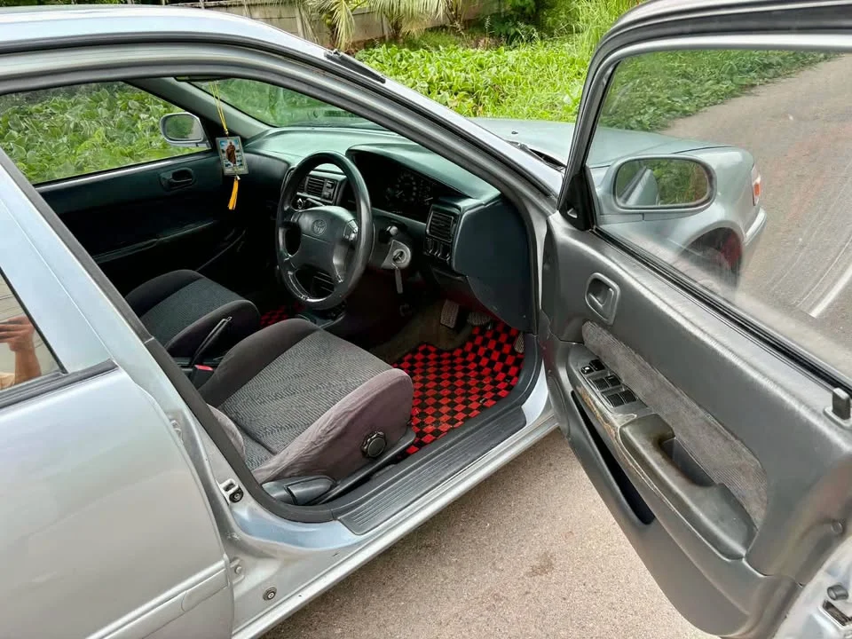 1996 Toyota Corolla Altis VIII (E110) 2