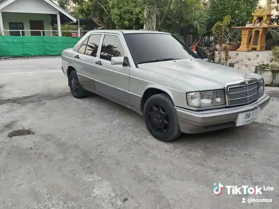 1990 Benz C-Class W201 (190, 190E, 190D) 2