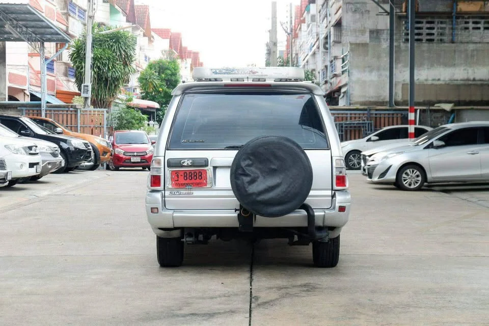 2002 Isuzu TR Grand Adventure I 2