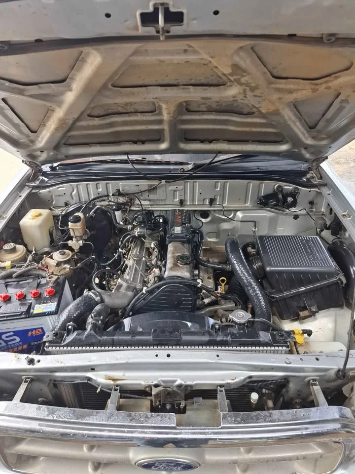 2003 Mazda 2500 Fighter V 2