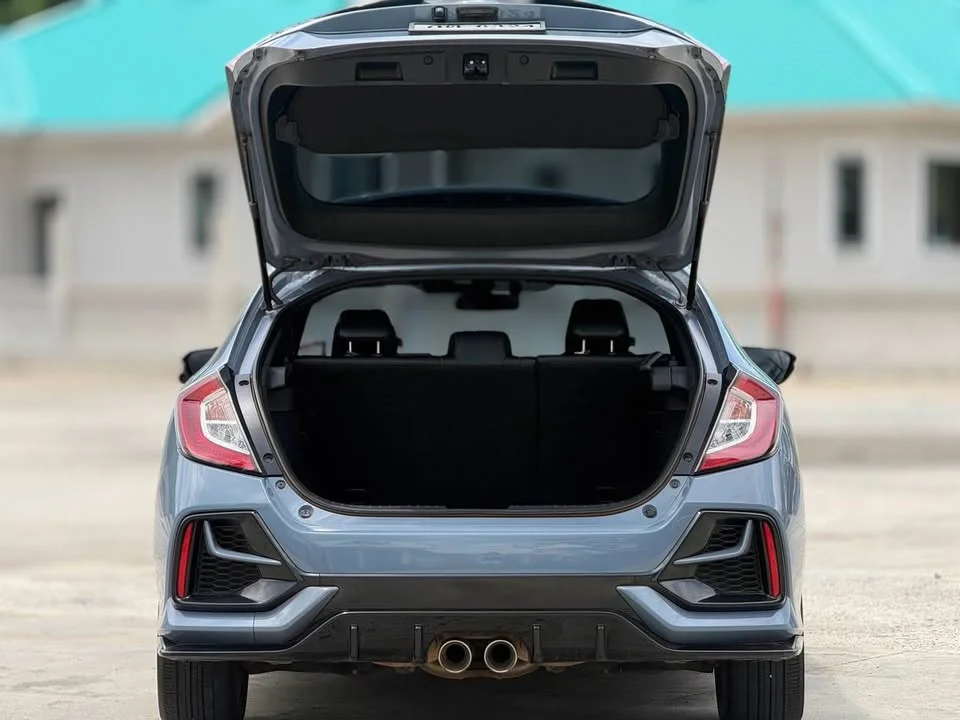 2019 Honda Civic X 2
