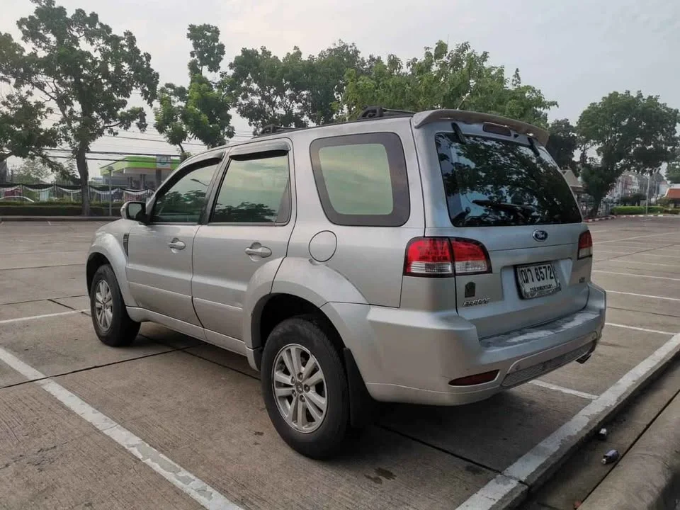 2009 Ford Escape I 3