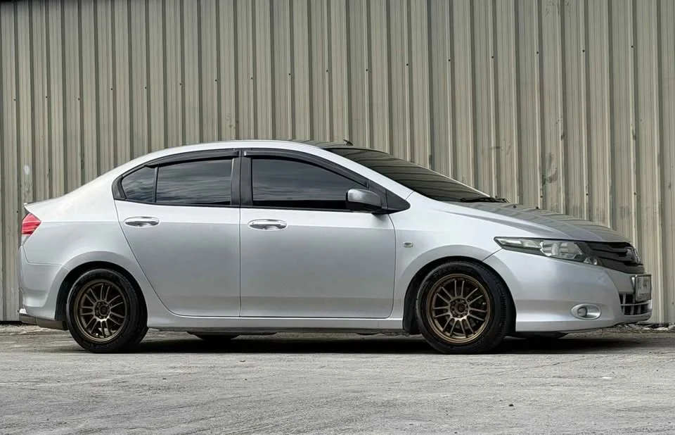 2011 Honda City V 3