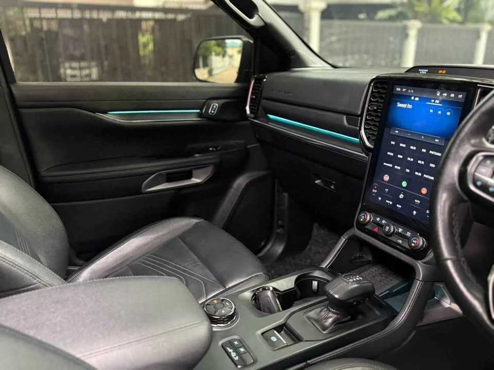 2023 Ford Everest III 3