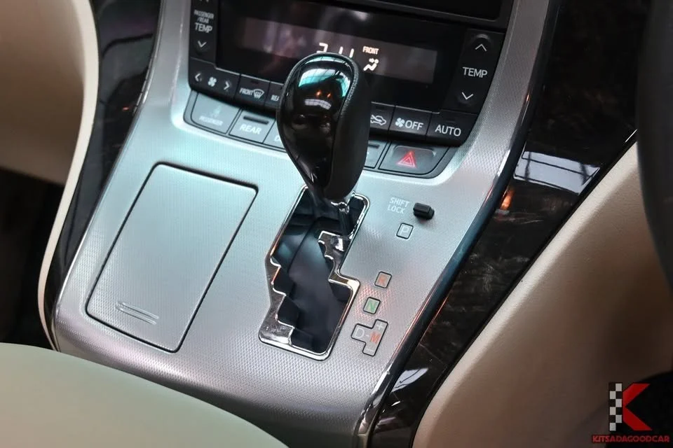 2013 Toyota Alphard, Vellfire II (AH20) 2