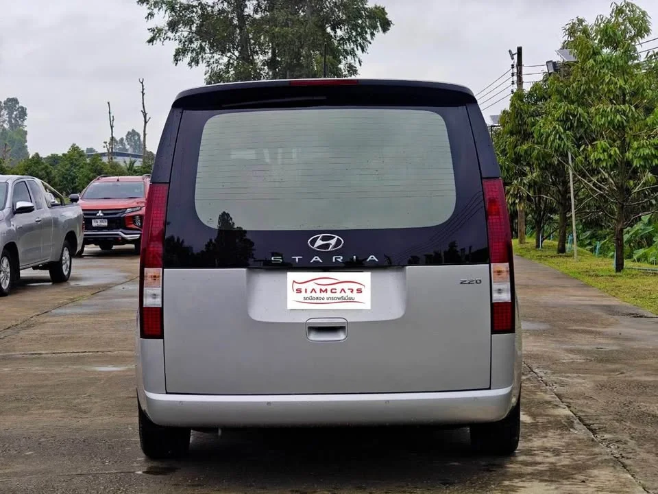 2021 Hyundai Staria US4 3