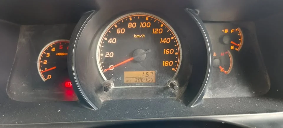 2012 Toyota HiAce V (H200) 3