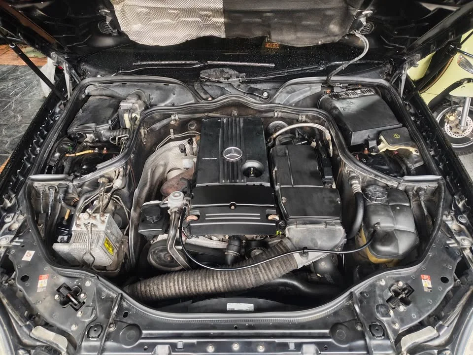 2004 Benz E-Class W211 2