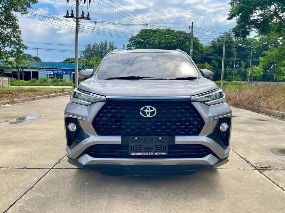 2023 Toyota Veloz III 3