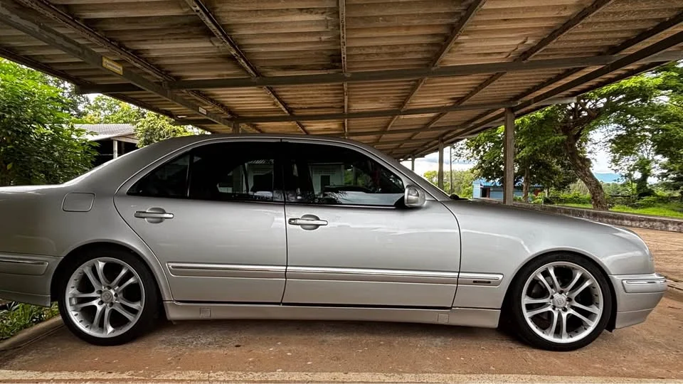 Benz E-Class W210 2