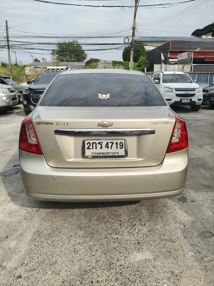 2004 Chevrolet Optra 3