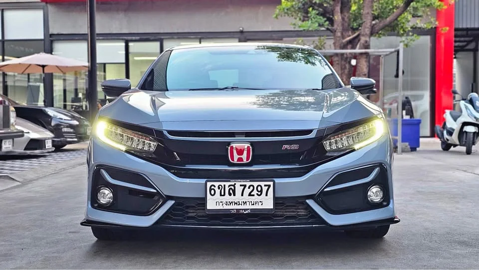2021 Honda Civic X 2