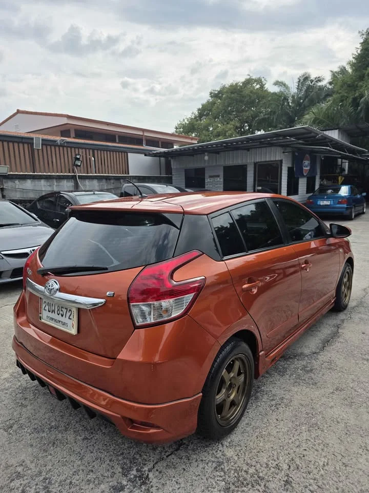 2015 Toyota Yaris III 3