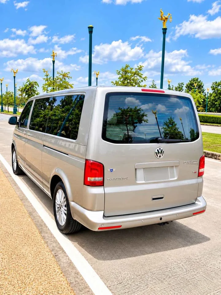 2016 Volkswagen Caravelle T5 2