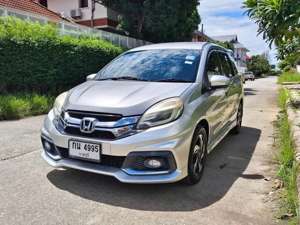 2015 Honda Mobilio II 2