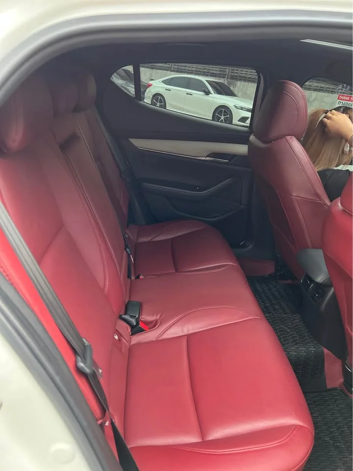2021 Mazda 3 IV 2