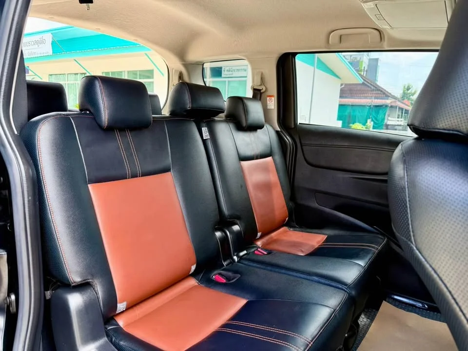 2017 Toyota Sienta II 2