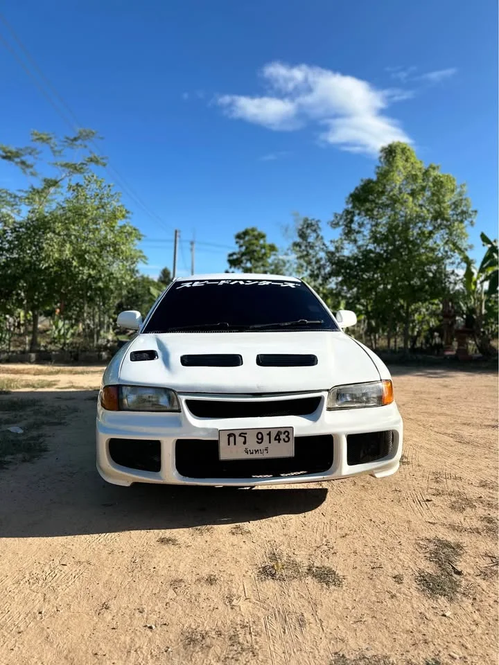 1993 Mitsubishi Lancer VI 3