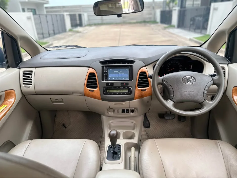 2008 Toyota Innova I 2