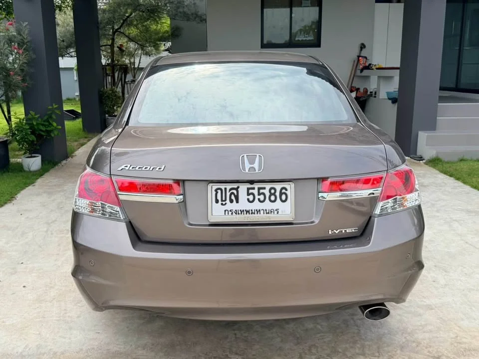 2011 Honda Accord VIII 3