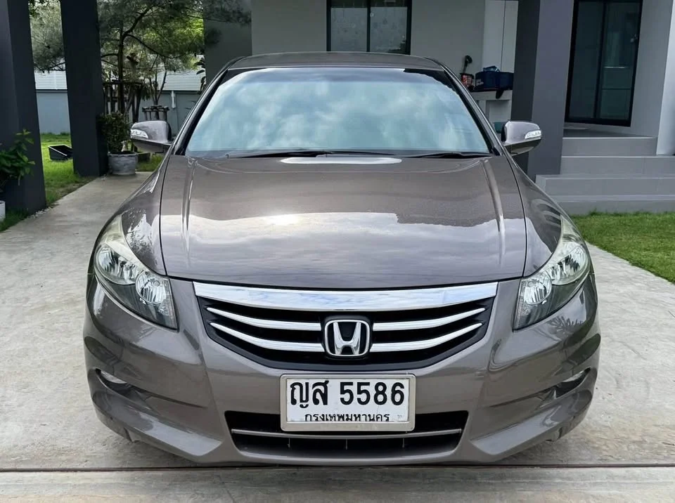 2011 Honda Accord VIII 3