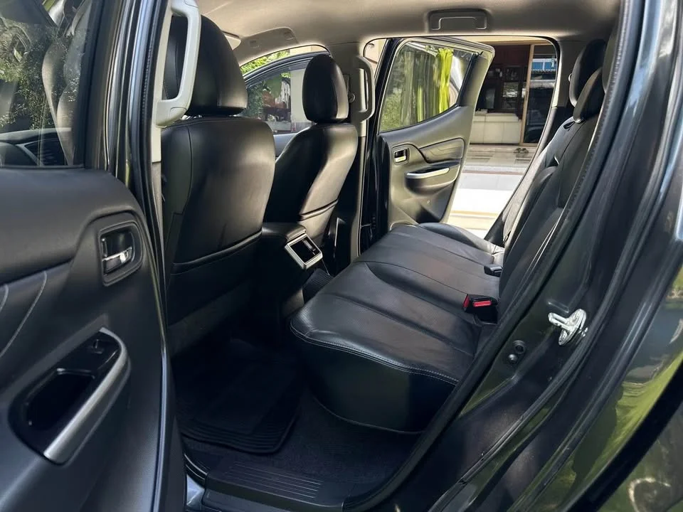 Mitsubishi Triton V 3
