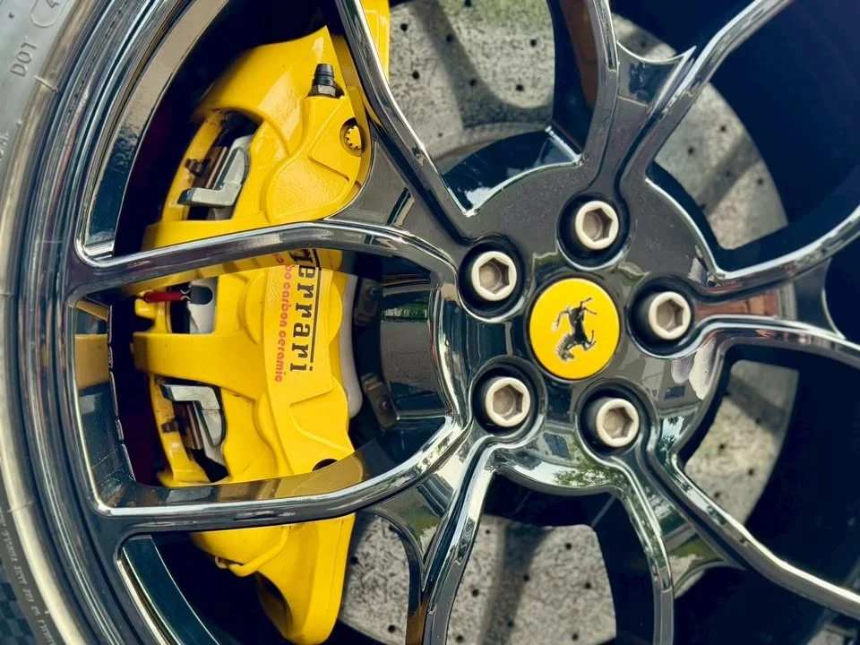 2016 Ferrari 488 2