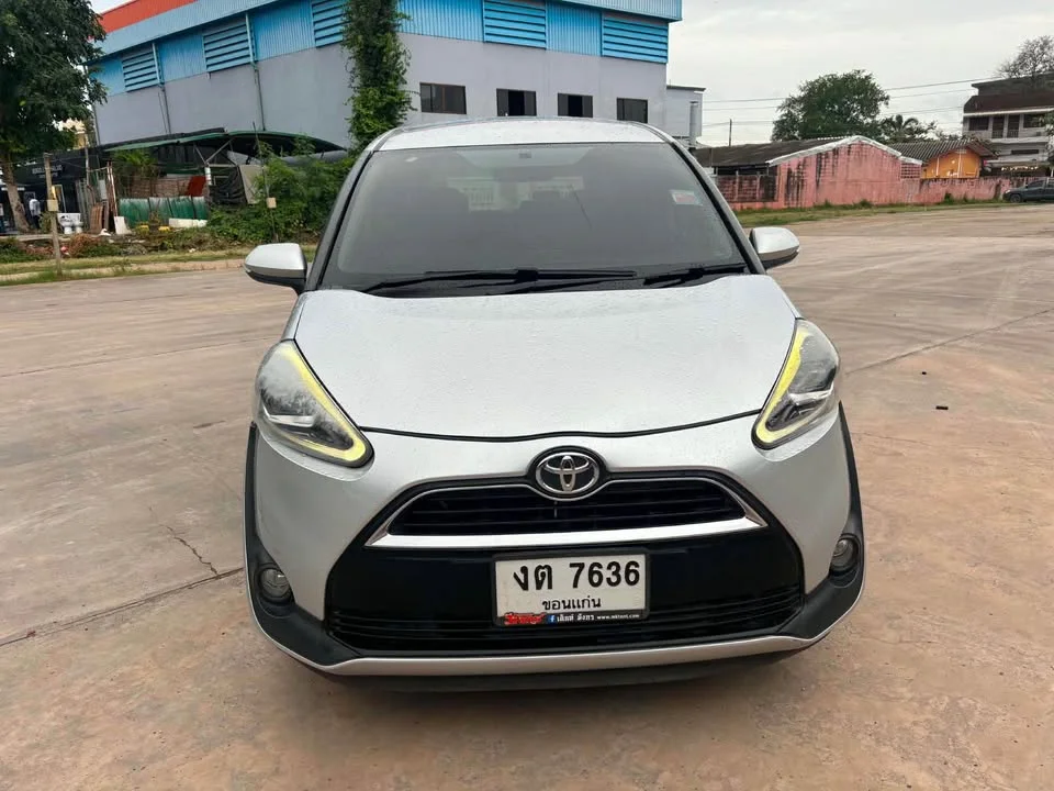 2018 Toyota Sienta II 3