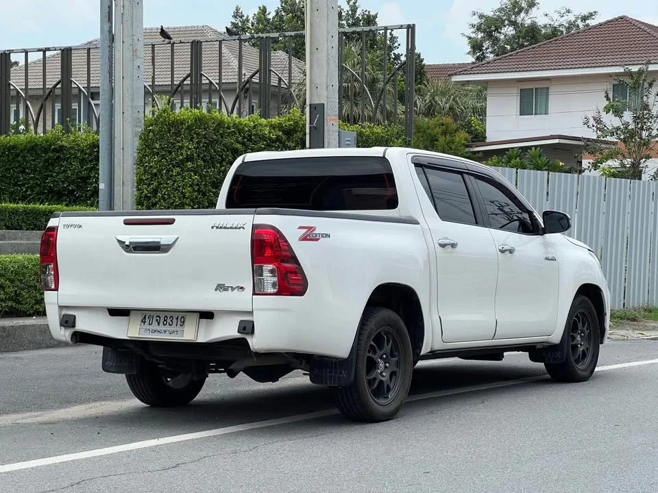 2019 Toyota Hilux VIII 3