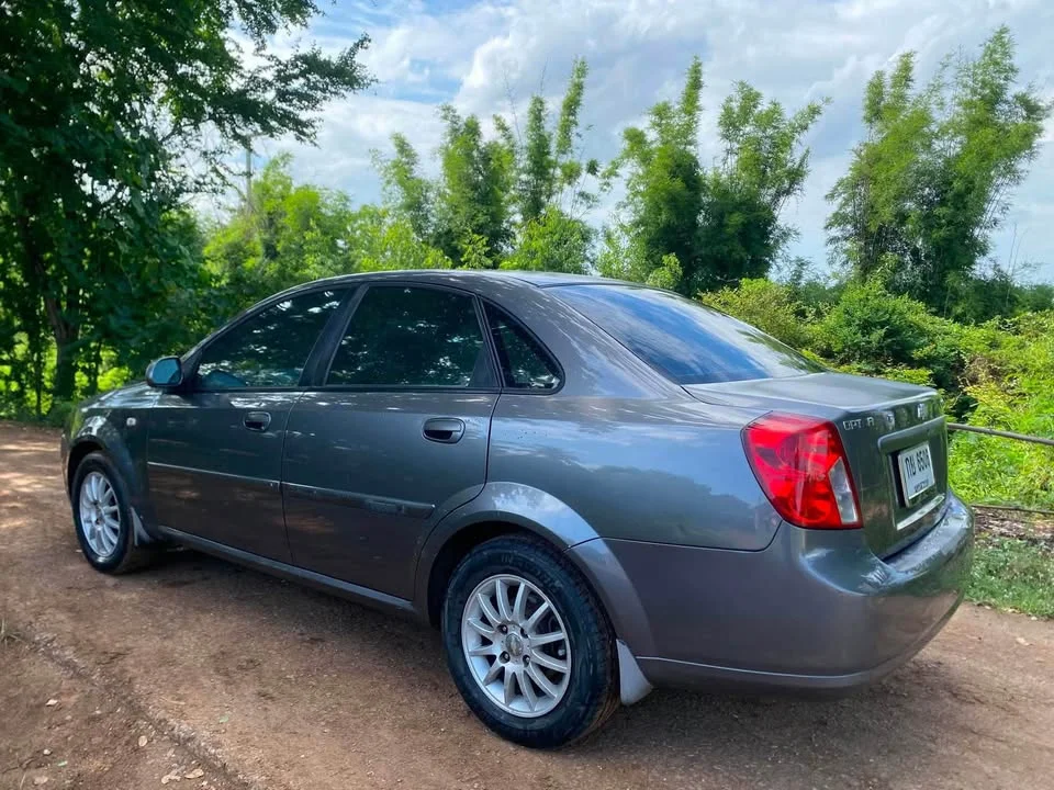 2007 Chevrolet Optra 3