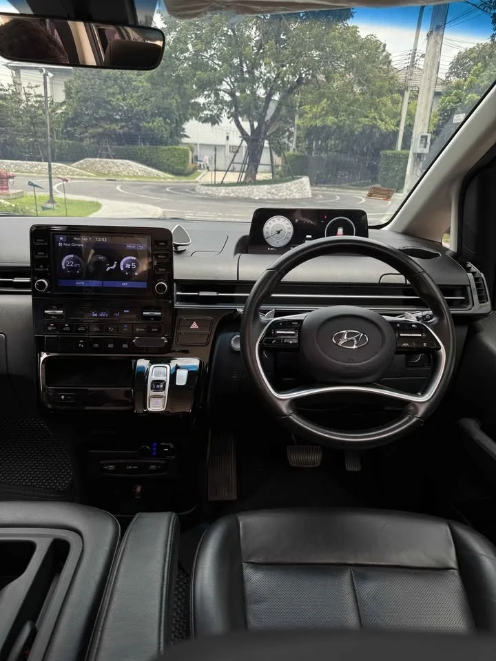 2021 Hyundai Staria US4 2