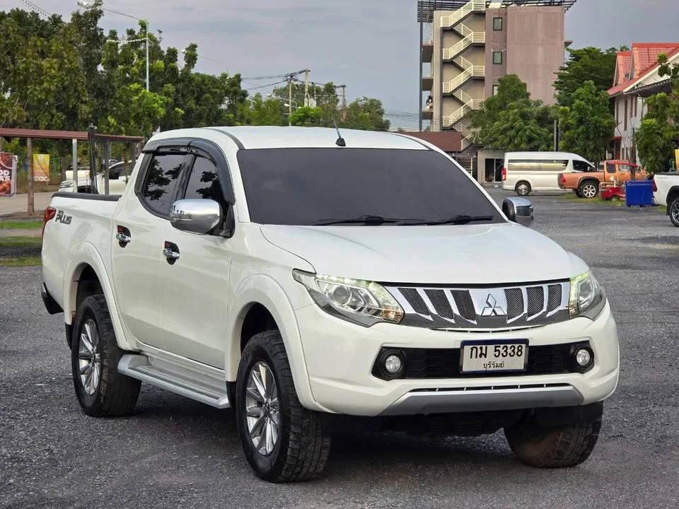 2017 Mitsubishi Triton V 3
