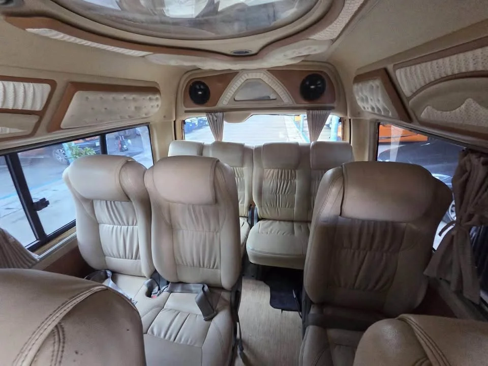 2009 Toyota Commuter V (H200) 3