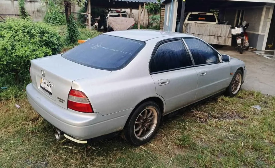 1999 Honda Accord V 3