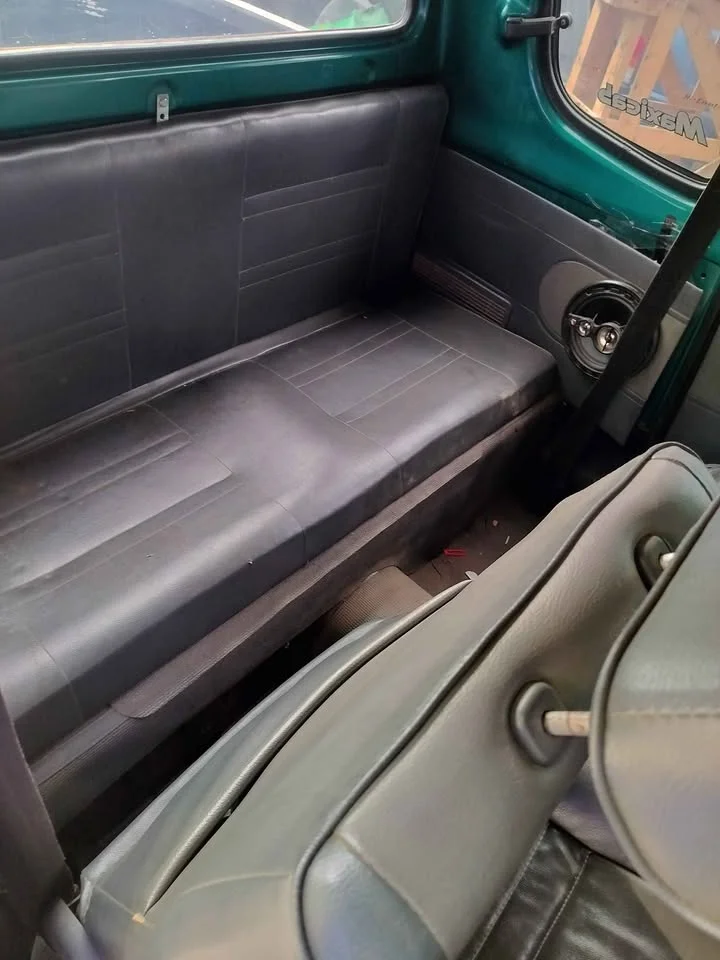 1990 Mazda B-series (Familia) III 2