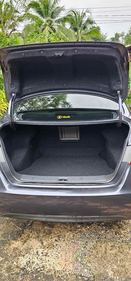 2013 Nissan Sylphy III (B17) 2