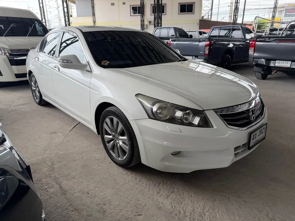 2012 Honda Accord VIII 3