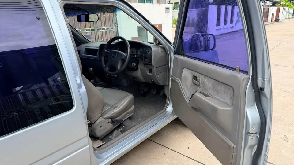 2002 Isuzu Faster Dragon Eyes III 3