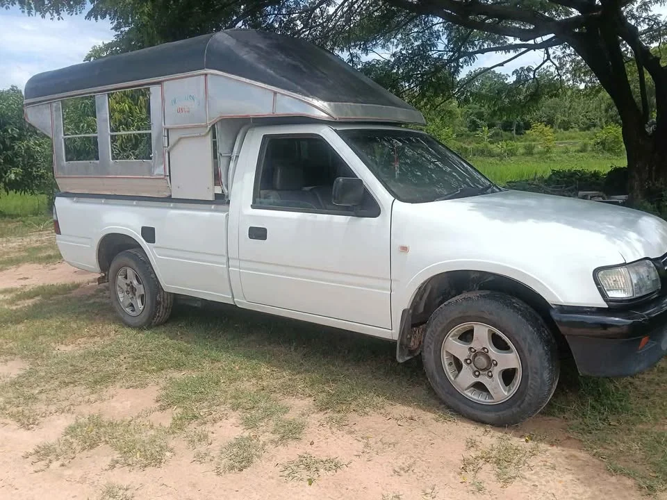 2002 Isuzu Faster Dragon Eyes III 2