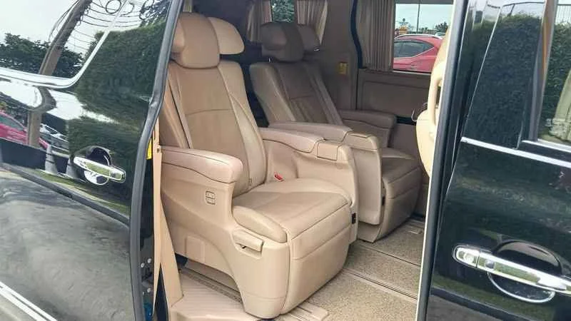 2012 Toyota Alphard, Vellfire II (AH20) 3