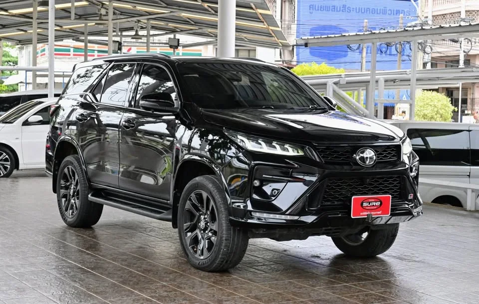 2021 Toyota Fortuner II 3