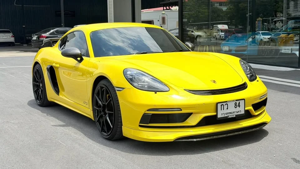 2022 Porsche 718 Boxster and Cayman IV 2