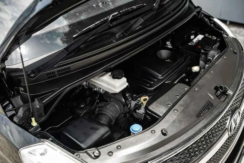 2011 Hyundai H-1 II 3