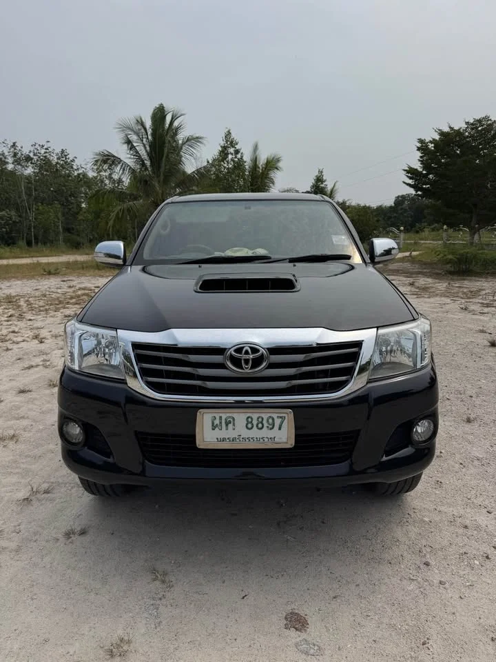 2011 Toyota Hilux VII 2