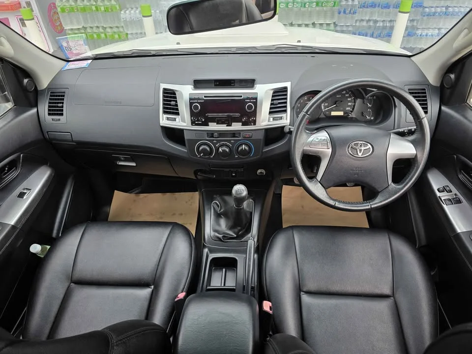 2014 Toyota Hilux VII 3